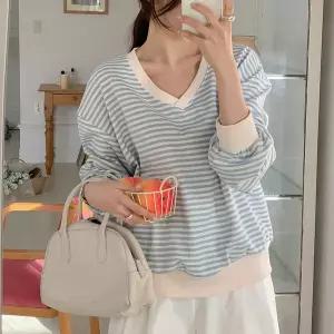 [하프클럽/옷자락]여자 스트라이프 봄 대학생 배색 브이넥 박시 맨투맨