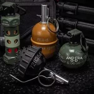 모형 수류탄 밀리터리 공포탄 수집가용 연막탄 소품 파편 게임 수집용