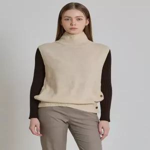 [쉬즈미스][쉬즈미스(SHESMISS)] 울 사이드 버튼 니트 베스트 (택가격138000원)