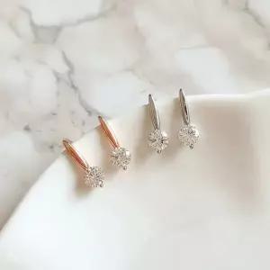 /신상오픈런 여성 일상룩 데이트용 로맨틱 큐빅 드롭 이어링