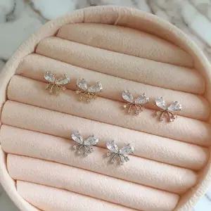 /신상오픈런 여성용 봄 여름 일상 미니 큐빅 스터드 귀걸이