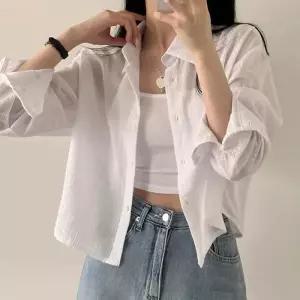 [라일리의류] Rly 예쁜 파스텔톤 여성 반크롭 잔스트라이프 여성 셔츠