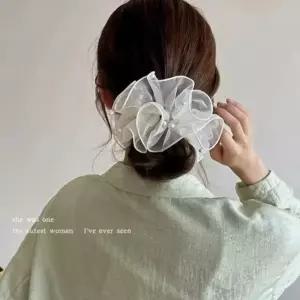 [하프클럽/]여자 웨딩 데이트룩 하객룩 로맨틱 진주 헤어슈슈