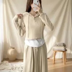 [옷자락]여성 레이어드 버튼 크롭 후드티 와이드팬츠 세트