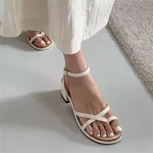 [오노마] ONM 발목스트랩힐 데일리 여름샌들 엄지쪼리 미들굽 (S8533542)