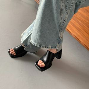 청키굽 와이드스트랩 뮬슬리퍼 가보시 뮬힐 8cm