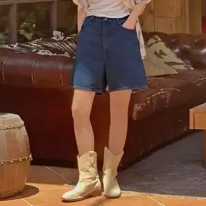 핫핑 셀뮤트 뒷밴딩 A라인 데님 반바지