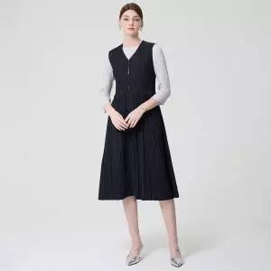 A라인 집업 플리츠 브이넥 베스트 롱 원피스_YI03WNPOP02