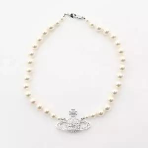 [비비안웨스트우드]비비안웨스트우드 25FW 오알비 원 로루 펄 바스 릴리프 초커 여성 목걸이 63010106 02P