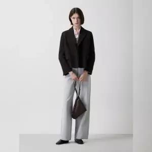 [롯데백화점]쥬크 헤링본 울 크롭 자켓 (Z254MSF106)