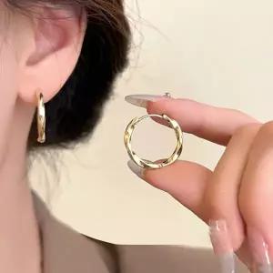 [하프클럽/]원터치 실버 925 미니 여성 데일리 이어링 은침 링 귀걸이 메탈골