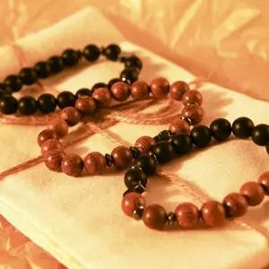 나무 비즈 팔찌 클래식 핸드메이드 십자가 원목 구슬 팔찌 우드 가죽 데일리 포인트 심플 볼드 커플 실버