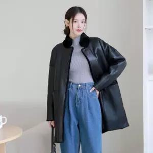 르포엠 CJ최초가 799,000원헤린느 리버시블 무스탕 롱코트