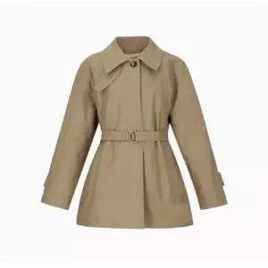 [롯데백화점]SOUP 스텐카라 하프 트렌치코트 SC3BB80