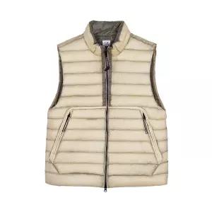 (CP컴퍼니) SS26 남성 D.D 쉘 패딩 조끼 20CMVE703A 110416A 114