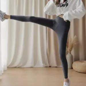 [옷자락]여성용 데일리 하이웨스트 레터링 슬림 트레이닝 레깅스