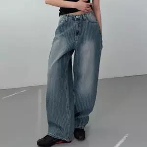 [옷자락]여자 로우 스트라이프 워싱 와이드진 중청 벌룬 청바지