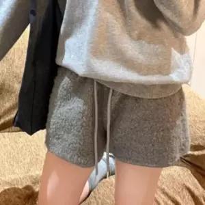 [옷자락]여성 보송보송 따뜻한 일상 숏팬츠