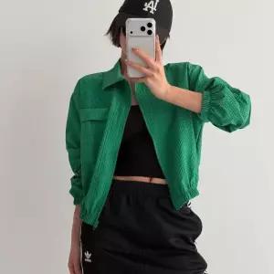 [옷자락]여자 초록색 봄아우터 포켓 카라넥 밴딩 나일론 점퍼