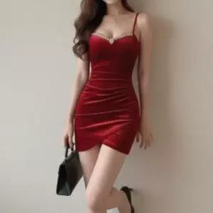 [옷자락]여성 가을 겨울 연말 행사 벨벳 끈나시 미니 드레스