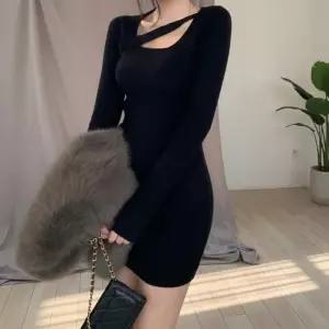 [옷자락]여성 슬림핏 컷아웃 긴팔 바디라인 미니 원피스