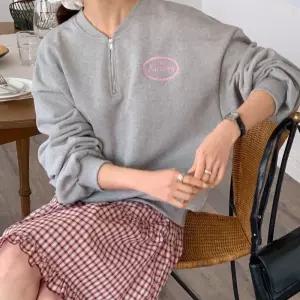 [옷자락]여자 아노락 반집업 레터링 자수 오버핏 퍼프 봄 맨투맨