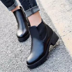 여성통굽 앵글부츠 워커신발 검정구두 가을패션