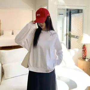 [하프클럽/]여성 루즈핏 박시 오버사이즈 레터링 면 라운드넥 맨투맨