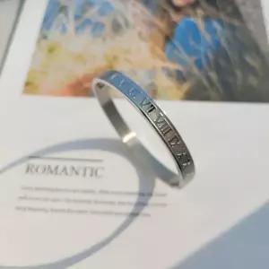 [노블른] 써지컬스틸 실버 로마숫자 뱅글 남자 팔찌