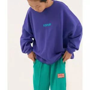 매장정품 KRNR POP 오버사이즈 드랍 숄더 시그니처 스?셔츠 퍼플블루