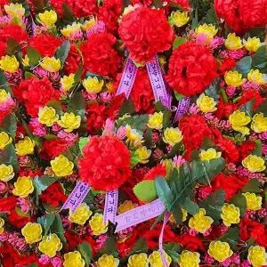 [에이치플러스몰]카네이션 조화 (200개)-A형 옷핀포함 단체 행사