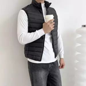 [블레오]블레오 남자 하이넥 초경량 패딩 조끼 DM2601081139