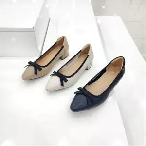 [탠디]by미셸 x24203 소가죽 소재 4cm굽 앞 장식 여성 펌프스 구두 cc2_CC