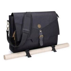 테이블탑 RPG 플레이어의 필수품 DND 가방 강화 - 던전 앤 드래곤 메신저 백, 플레이어 핸드북, 바인더, 주사위 및 액세서리에 맞는 17인치 노트북 수납공간과 배틀맵 휴대용 스트랩 포함