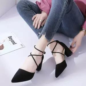 여자 청바지 코디 슈즈 스웨이드 스트랩 펌프스 구두