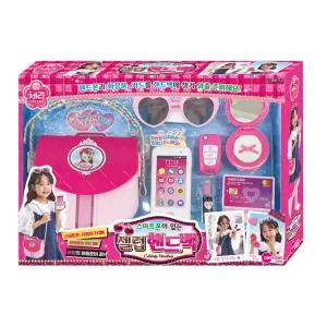 체리 스마트폰이 있는 셀럽 핸드백미용놀이 엄마 실놀이 공주 인형 패션 장난감 여아선물 역할 완구 소꼽
