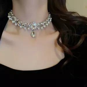 초커 파티 연말 연초 큐빅 진주 공연 무대 목걸이 소품 크리스탈 보석 장식