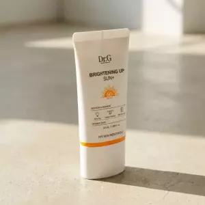 이지하우스 닥터지 브라이트닝 업 선 플러스 50mL 톤업 선크림SPF50+ PA+++ 748844