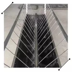 양 송아지 염소 먹이통 사료통 새끼 여물 식수 물