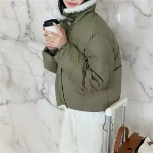 여성 하이넥 인조퍼 짧은 무스탕 패딩 재킷 (47362471)