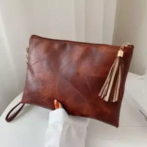 여자 모임룩 파티 태슬 스퀘어 가죽 클러치백