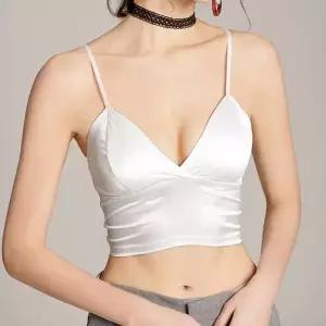 여성 브이넥 크롭 끈나시 이너웨어 패드 내장 티셔츠 캡나시