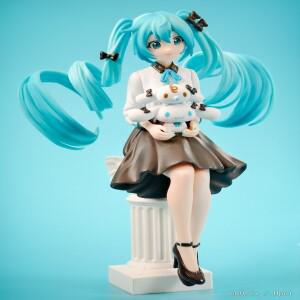 새로운 13CM 액션 피규어 하츠네 미쿠 큰 귀를 가진 앉아있는 자세의 PVC 모델 장식품 장난감 캐릭터 컬렉