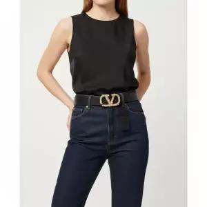 25FW 여성 크리스털 브이로그 시그니처 벨트 7W2T0SM9 QWG BBK 25F)