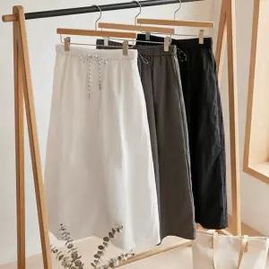 [샵앤] 여성 끈밴딩 크로스 절개 H라인 롱스커트 JR-WSK-5199