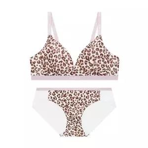 GUESS UNDERWEAR 핑크 레오파드 노와이어 브라 팬티 세트 - 2064145