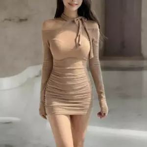 [옷자락]여성 슬림핏 홀터넥 미니드레스