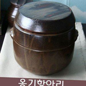 장독대 간장 항아리 소금 옛날 옹기 고추장
