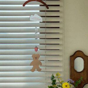 소품 데코 햇살 썬캐쳐 인테리어 테디베어 모빌 아크릴 벽걸이