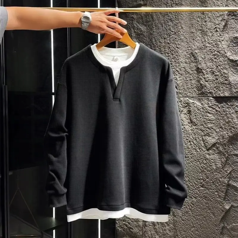 스프링 헨리 칼라 페이크 투피스 긴팔 티셔츠 캐주얼 배색 컬러 블록 남성 패션 다용도 루즈핏 아메리칸 스타일 탑